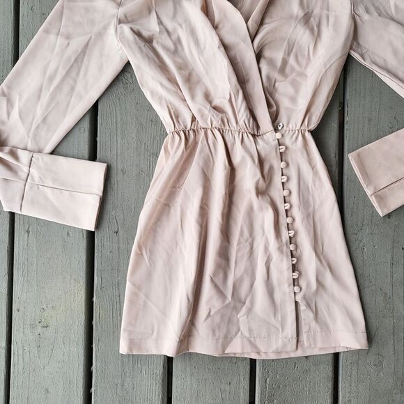 NWT‎ Princess Polly V-Neck Button Cross Over Button Nicola Beige Mini Dress 2US - Picture 8 of 9